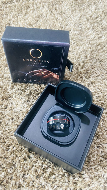 Signature Line – black